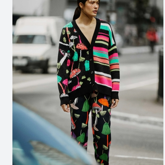 Sold - Picture 4 of 8